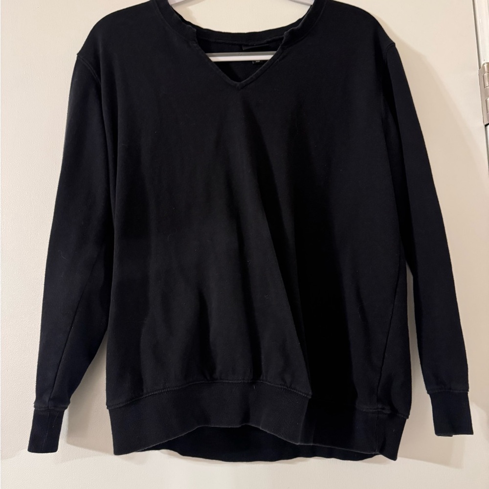 Torrid 00 black notched neck sweatshirt
